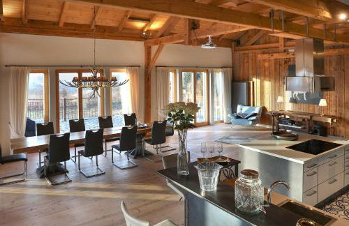 Private Luxury Chalet - Photo 11