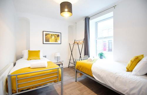 5 Bed - 2 Bath - Ideal for Work Crews - Foto 8