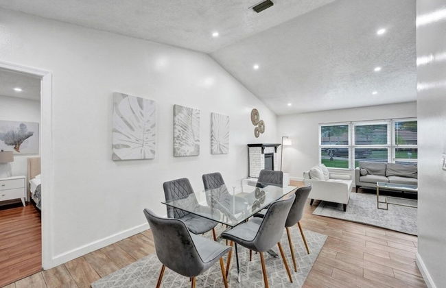 Villa Royale 4 Br Home W/ Pool And Hot Tub 4 Bedroom Villa by RedAwning - Foto 36