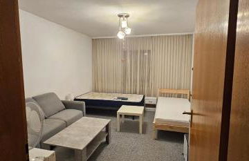 Zentralgelegene Wohnung im EG - Foto 3