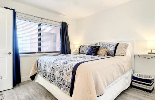 Oceanfront Sunrise Overlooking Pool Walk to shopping dining Sunrise 805 - Foto 14