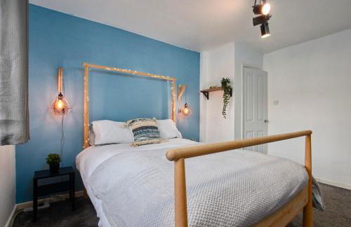 Cosy 2 bedroom flat, with parking & garden - Foto 6