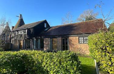 Barn with Hot Tub, Pool Table & Pizza Oven - Foto 17
