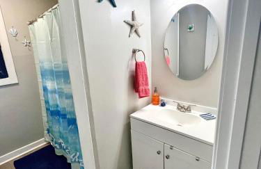 4/2 Home Close to Beach, Centrally located! - Foto 18