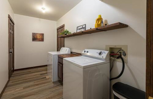 Country Chateau w Hot Tub Near Wine Trail - Foto 47