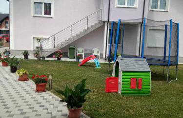 Apartman Karmen Gospić - Photo 8