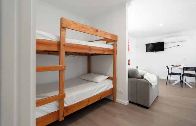 Highway 1 Holiday & Lifestyle Park - Foto 18