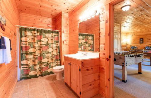 Hawks Hideaway - Full Mountain Views Game Room - Foto 15