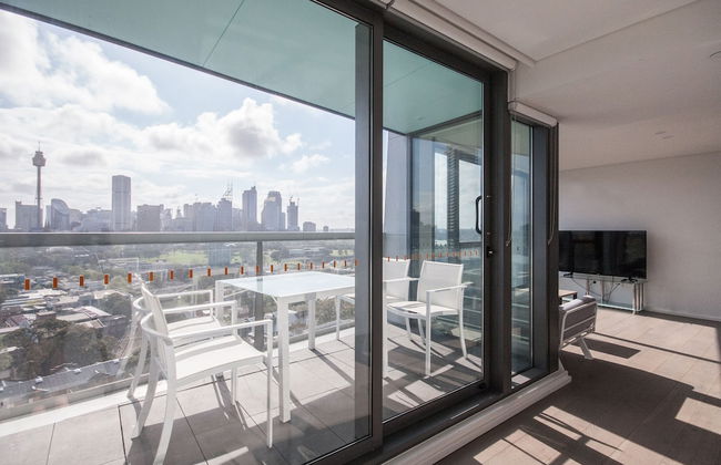 Modern 2 Bedroom Potts Point Apartment - Photo 1