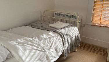 Large central 3 bedroom apartment superking 5 guests - free parking - Foto 3