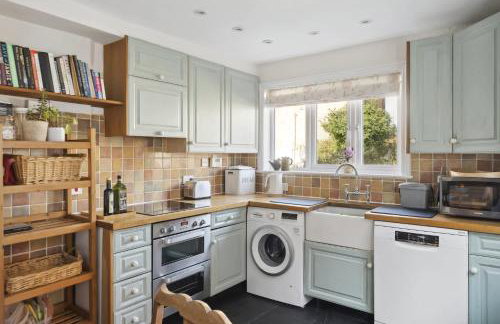 Beautiful Victorian Home on Peaceful Green Square - Foto 28