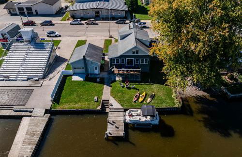 Wolf River Multi-Family Retreat - Sleeps 14 Pontoon Boat Paddle Boards Firepit - Foto 23