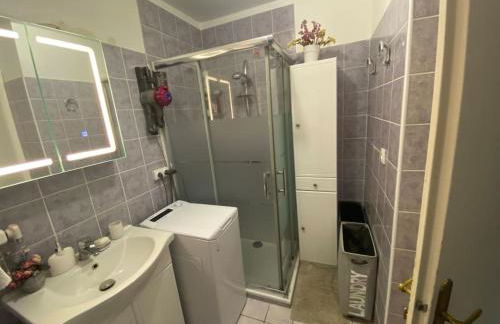 Sea View Apartment - Private Parking, Swimming Pool, Air Conditioning - Foto 16