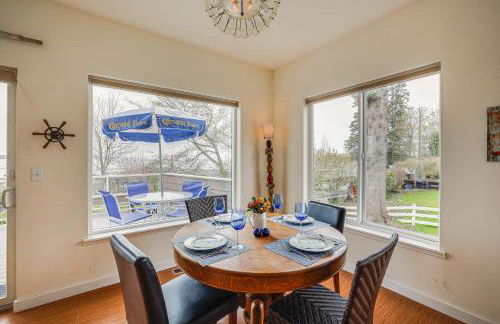 Beautiful Birch Bay Retreat with Deck and Fire Pit! - Foto 6