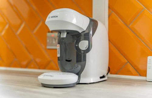 Jodi's Bungalow - Garden and Parking - Foto 3