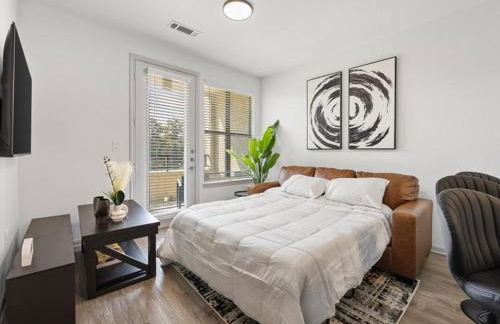 Luxury & Vibrant stay in Frisco with pool & gym - Foto 7