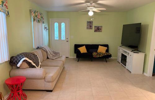 Cozy one bedroom with great water views lots of room - Foto 3