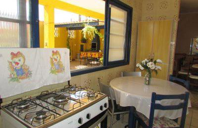 Casa c/ Piscina - Ampla e Arejada Balneário Gaivota - 300 mts da Praia - Foto 9