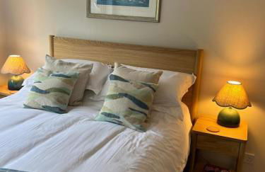 Stylish 3 Bedroom with Balcony and Amazing View - Photo 13