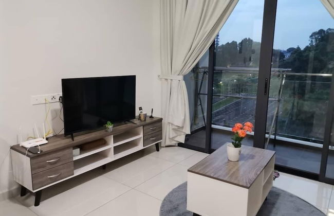 Cityview 2BR Country Garden Danga Bay @ Natol - Photo 7