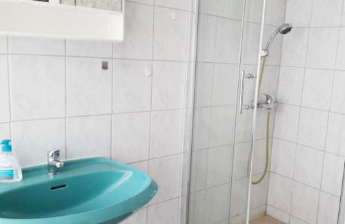 home2stay Worker House Feldstetten Kitchen,Wifi,Smart TV Parking *** - Foto 12