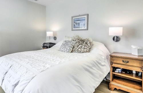 Coastal Waterford Getaway, Steps to the Water! - Foto 13