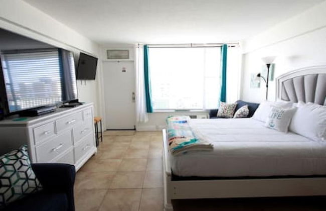 613 3 Beds Luxury Beachfront Studio Ideal 4 Long Stays - Foto 50