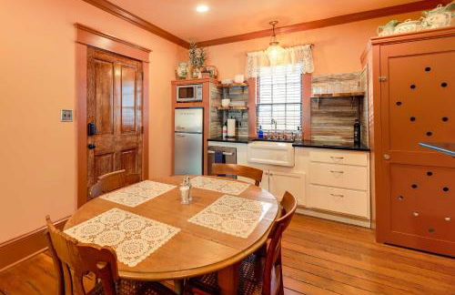 Victorian Vacation Rental Apt in Downtown New Bern - Foto 8