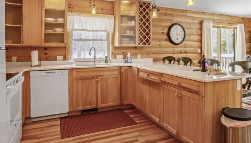 Sleepy Moose - New! Log Cabin in Sister Bay, Dogs and Near Beach - Foto 2