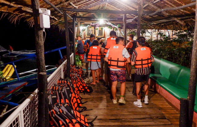 Cruzeiro noturno pelo rio Nagsaguipi - Foto 3