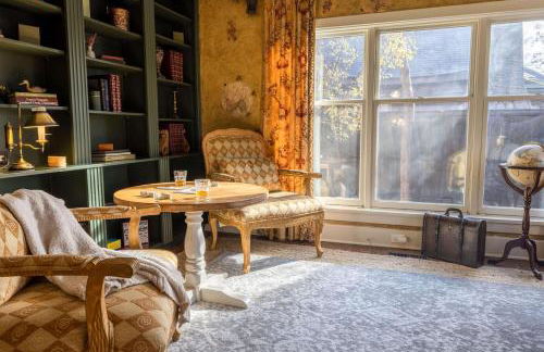 Historic Tudor Home, Heated Pool - Photo 3