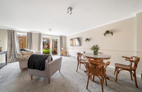 3BR Home with Hot Tub and Garden - Foto 2