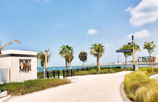 Contemporary La Mer 1BR w Beach Access - Photo 3