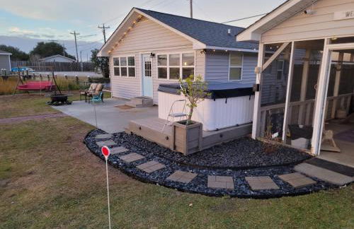 Dock House, Close to Camp Lejeune, water access, DOCK, king bed - Foto 33