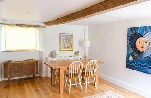 Beautiful 3BD Thatched Stone Cottage Kettering - Photo 24