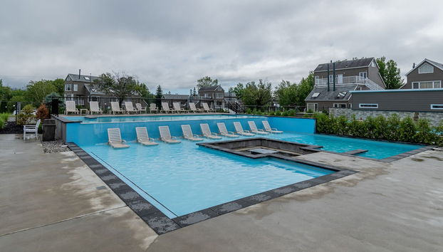 Piscina con borde infinito