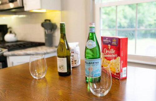 5-star Renovated 3BR Home & Backyard Deck near SU & Hospitals - Foto 35