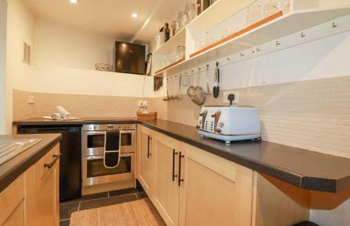 Waterside Cottage - Photo 11