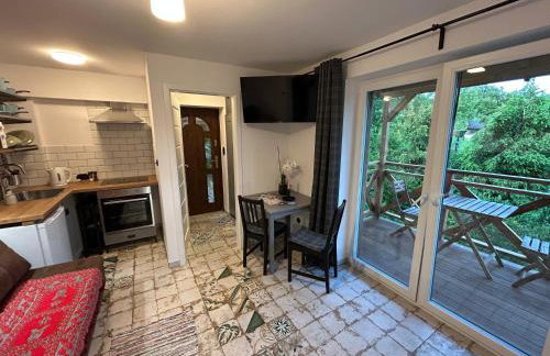 W górach nad strumieniem - Foto 11