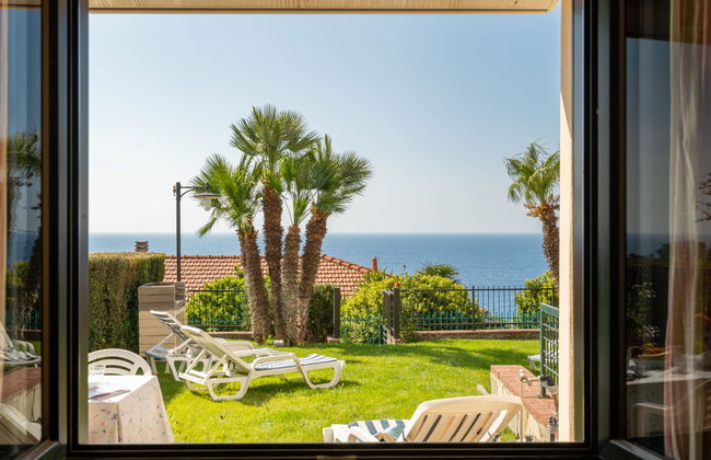 3 bedroom Apartment in Cipressa with swimming pool and garden - Photo 8