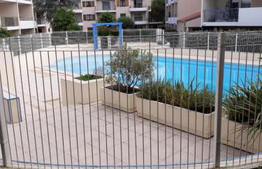 APPARTEMENT AU CALME AVEC PISCINE ET PARKING dans résidence securisée - Foto 15
