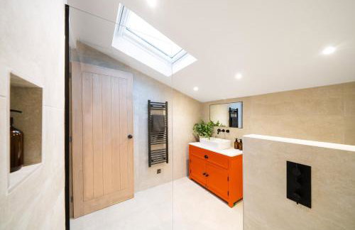 Spinney - a unique open plan barn, with private garden - Foto 3