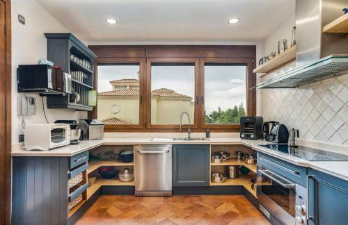 Luxe Alcaidesa Villa By the Sea - Foto 6