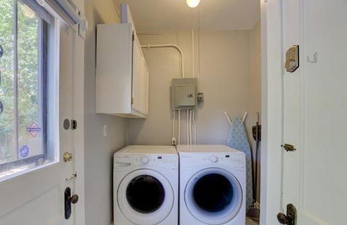 Spacious 3BR Cooper-Young Bungalow - Sleeps 8 - Walkable to Dining - Easy Access to Downtown - Parking - Foto 27