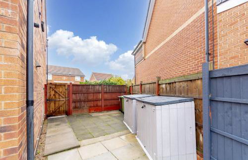 Modern 2-Bed Home with Free Parking Near Peak District - Foto 16