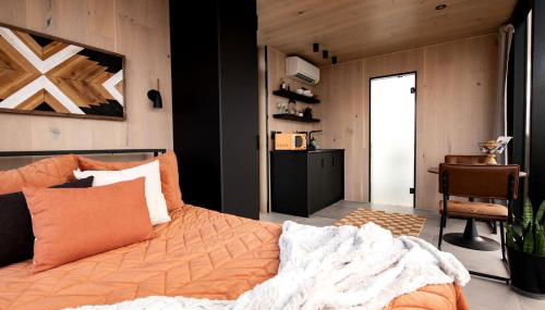 Stunning Mirrored Glass Cabin with Hot Tub & Sauna near Lookout Mountain, Dade County, GA - Foto 2