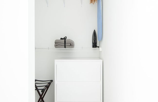 Cozy Downtown Spot, Gym, 5 min to Hospital) for field - Foto 33