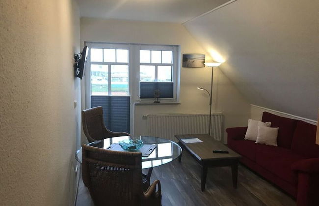 Ostland Modern Retreat - Photo 9