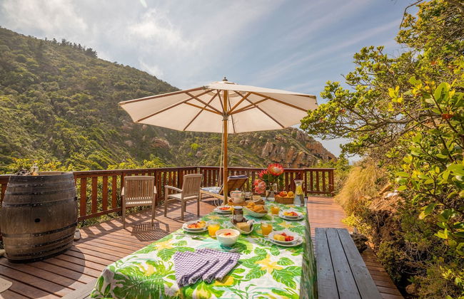 Ballots Bay Treehouse by HostAgents - Photo 23