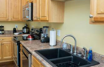 Tidy and Comfy 3BR, Balcony, WD, Free WiFi -E- - Foto 57